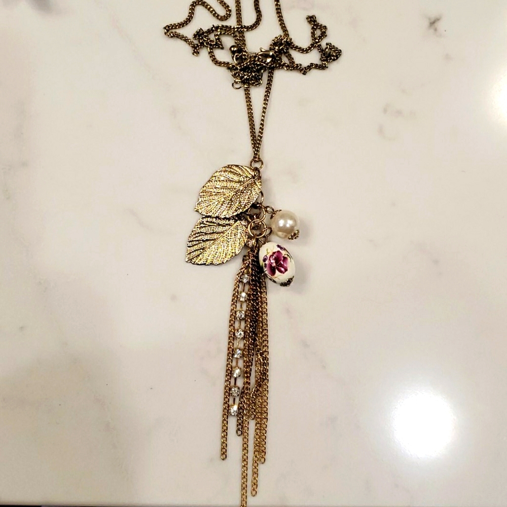 Francesca's Long pendant necklace